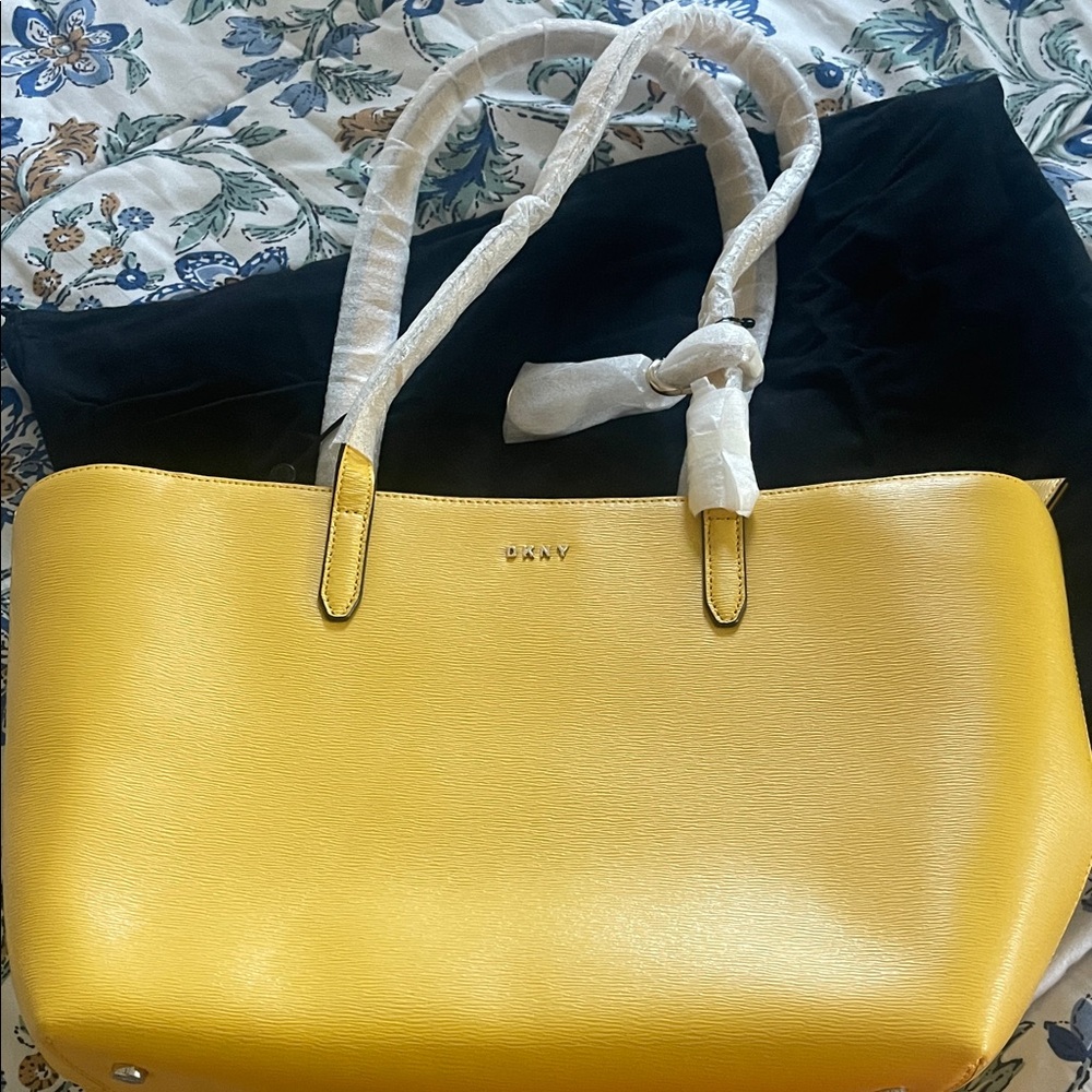 DKNY Bryant medium Yellow leather Tote Bag with dust bag